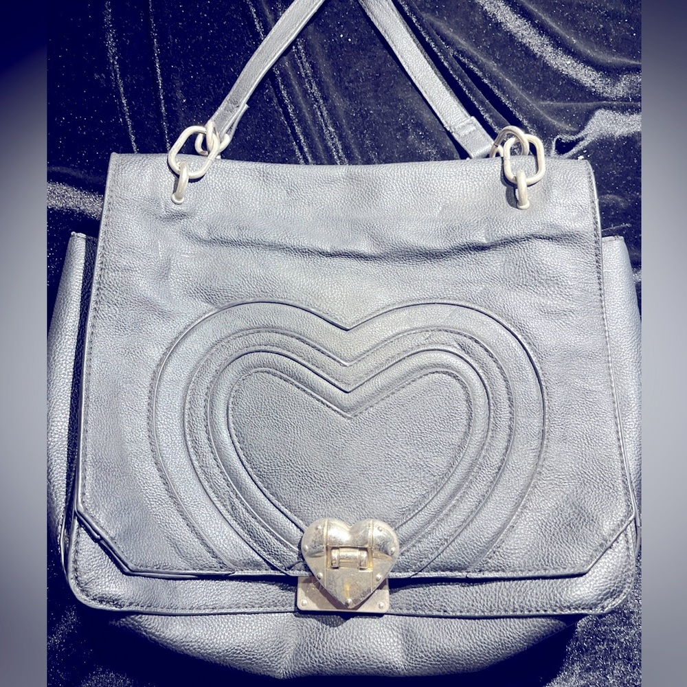 Betsey Johnson heart handbag